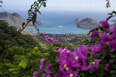 ÎLES MARQUISES DÉCOUVERTE ET RENCONTRE EN 'TERRE DES HOMMES' (7 NUITS)
